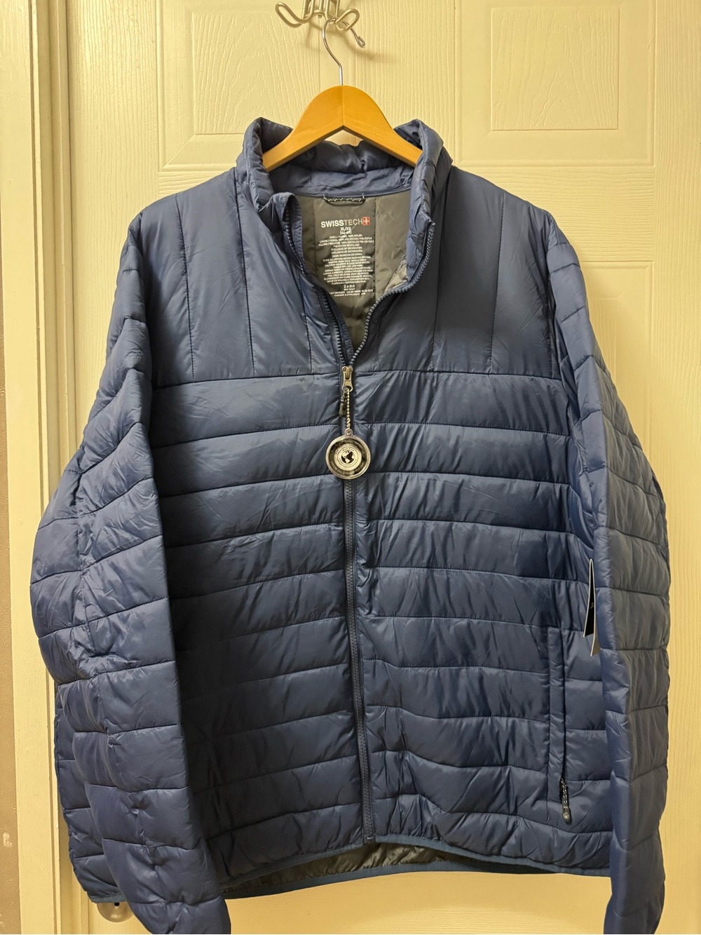 Swiss Tech Men's Lightweight Quilted Navy Puffer Jacket
